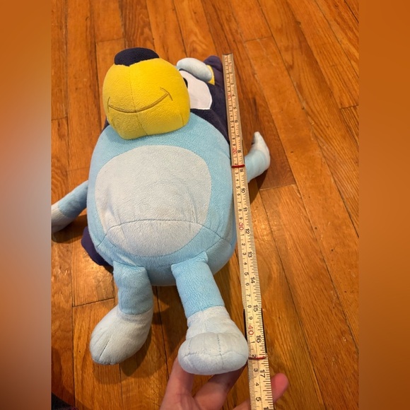 Official 16” Bluey Plush – Soft Stuffed Animal - Picture 6 of 9